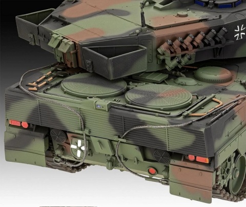 Revell 03342 1/35 Leopard 2 A6M+