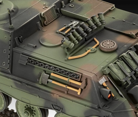Revell 03353 1/35 Raketenjagdpanzer Jaguar 1