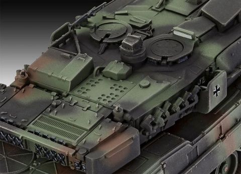 Revell 03355 1/72 Leopard 2 A7V