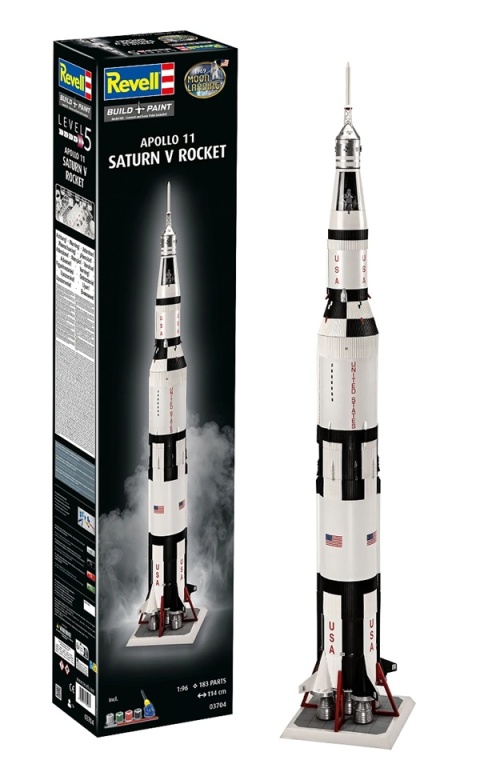 Revell 03704 Apollo 11 Saturn V Rocket 1/96