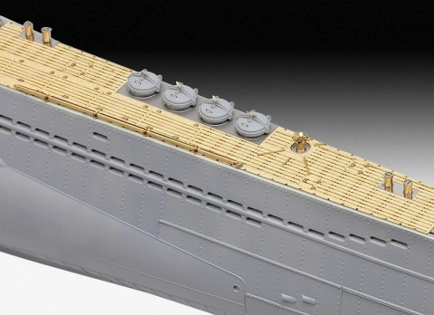Revell 05163 1/72 German Submarine T. VII C41