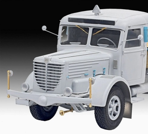 Revell 05180 1/72 Type IX C (U505) "Platinum Edition"