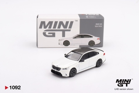 MINI GT 01092 BMW M5 (G90) 2025 Alpine White