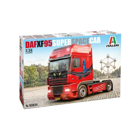Italeri 93834 1/24 DAF XF 95 "Super Space Cab"