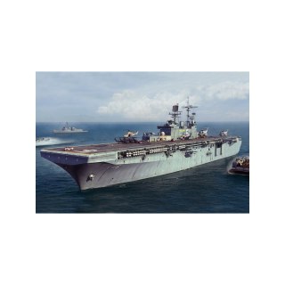 Hobby Boss 83406 1/700. Uss Bataan Lhd-5