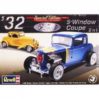 Monogram 4228 '32 Ford 5 Window Coupe 1/25