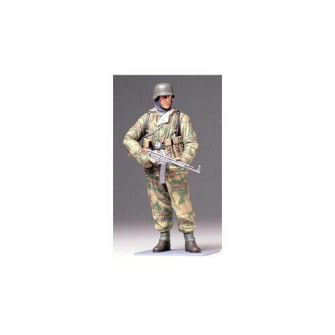 Tamiya 36304 WWII German Infantryman