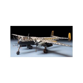 Tamiya 61057 Heinkel He 219 Uhu