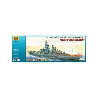 Zvezda 9017 Russian Battlecruiser Petr Velikiy 1/700