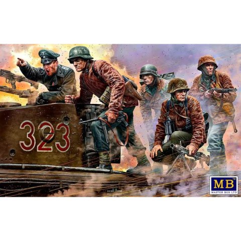 MB 35218 German military men, 1944-1945 MB 35218 German military men, 1944-1945