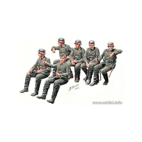 Mb 35137 German Inf. On The March Mb 35137 German Inf. On The March