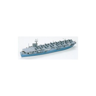 Tamiya 31711 U. S. Escort Carrier CVE-9 Bogue