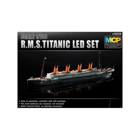 Academy 14220 R.M.S. Titanic with LED - MCP - 1/700