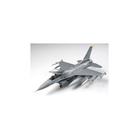 Tamiya 61098 F-16CJ Fighting Falcon