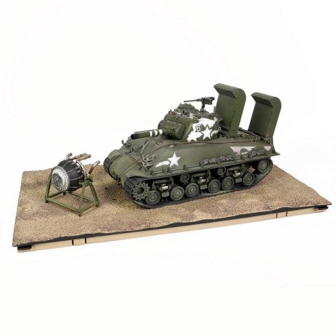 Forces Of Valor 912102A 1:32 US Medium Tank Sherman M4105HVSS