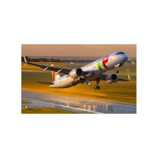 Zvezda 7043 Airbus A321neo Civil Airliner
