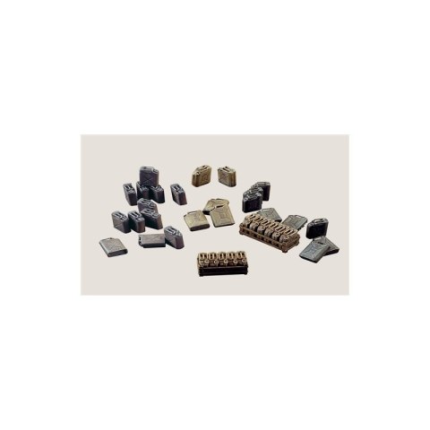 Italeri 0402 1/35 Jerry Cans
