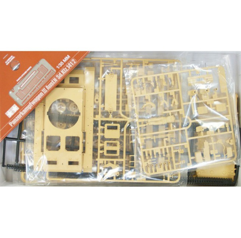 Tamiya 35290 Pz.Kpfw.III Ausf.N 1/35 Tamiya 35290 Pz.Kpfw.III Ausf.N 1/35