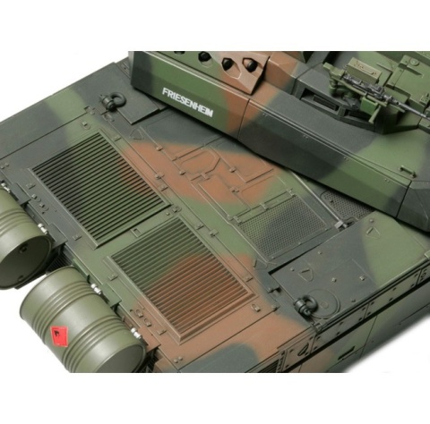 Tamiya 35362 1/35 French Tank Leclerc Series 2 Tamiya 35362 1/35 French Tank Leclerc Series 2