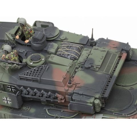Tamiya 35387 1/35 German Main Battle Tank Leopard 2 A7V Tamiya 35387 1/35 German Main Battle Tank Leopard 2 A7V