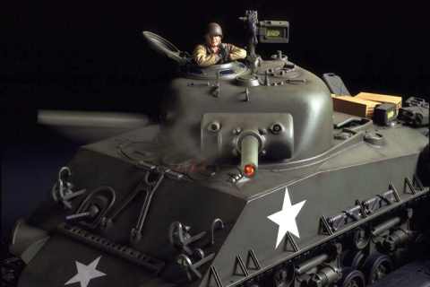 Tamiya 56014 M4 Sherman DMD w/Option Kit 1/16
