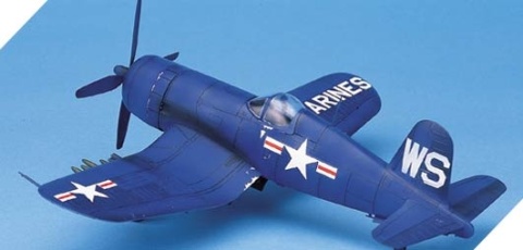 Academy 12267 F4U-4B Corsair - 1/48 Academy 12267 F4U-4B Corsair - 1/48