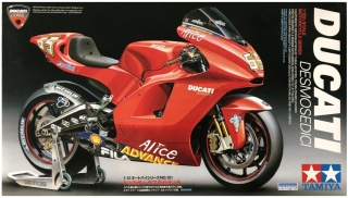 Tamiya 14101 Ducati Desmosedici 1/12