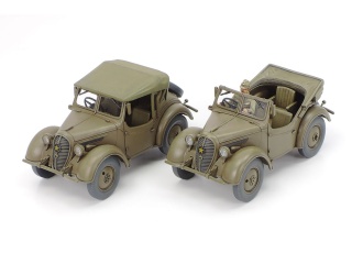 Tamiya 25217 1/48 Mitsubishi Ki-46 III Type 100 & 4x4 Light Vehicle Kurogane Set