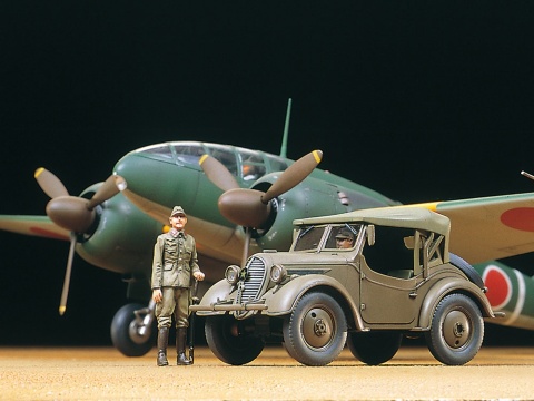 Tamiya 25217 1/48 Mitsubishi Ki-46 III Type 100 & 4x4 Light Vehicle Kurogane Set