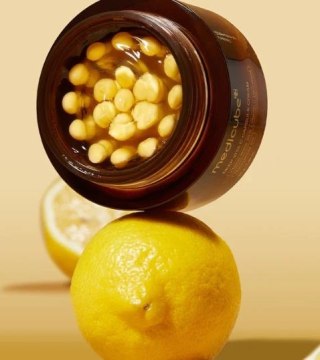 MEDICUBE Deep Vita C Capsule Krem z kapsułkami 55g