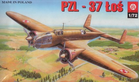 Samolot sklejany plastik 1 72 PZL-37 LOS PUD PLASTYK S-001