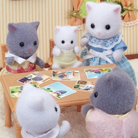 SYLVANIAN DZIECKO MALY PERSKI KOTEK 5456 WB6