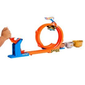 HW MT PETLA SKOK PO TROFEUM BIGFOOT50 JBX64 PUD3