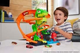 Hot Wheels Zakręcony tor Remiza T-rexa Zestaw JBM73 WB2