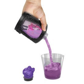 Monster High Eliksiry Minilalka Małe lalki 7,5 cm z wodną niespodzianką i ozdobami HYB10 WB6