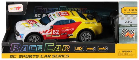 Auto wyścigowe zdalnie sterowane spray mix MEGA CREATIVE 573918