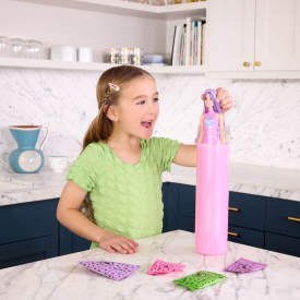 Barbie Color Reveal Seria Balonowe zwierzątka Lalka i akcesoria