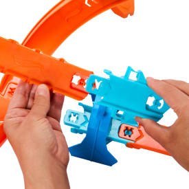 Hot Wheels Track Creator Tor Super skok Zestaw z napędem JDB49
