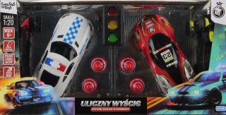 Auto osobowe zdalnie sterowane 2 szt. z akcesoriami ARTYK 142338 ART