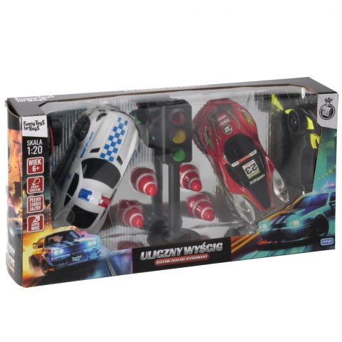 Auto osobowe zdalnie sterowane 2 szt. z akcesoriami ARTYK 142338 ART