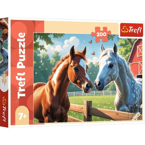 Puzzle 200 elementów Konie na Polanie TREFL 13328 TR