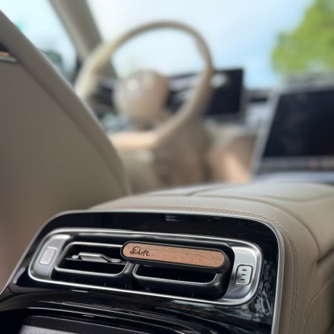 Zapach do samochodu DUFT Spinney- metalowy dyfuzor na kratkę +2 wkłady