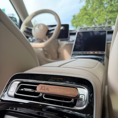 Zapach do samochodu DUFT Tobacco&Vanilia - drewniany dyfuzor na kratkę +2 wkłady