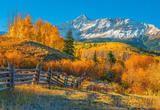 Puzzle 1000 el. View Of Wilson Peak In Autumn, USA CASTORLAND C-105502
