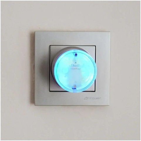 Inteligentne gniazdko Z-Wave Shelly Wave Plug S LR, czarne