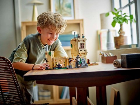 LEGO Harry Potter 76447 Zamek Hogwart lekcja latania na miotle