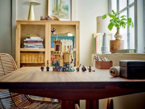 LEGO Harry Potter 76447 Zamek Hogwart lekcja latania na miotle