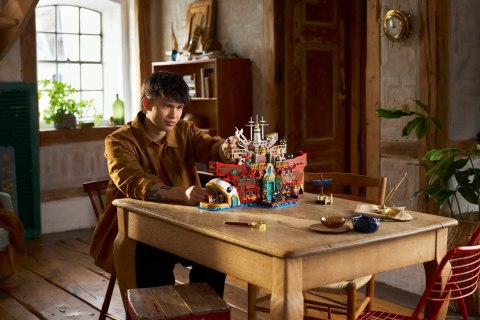 LEGO One Piece 75640 Pływająca restauracja Baratie