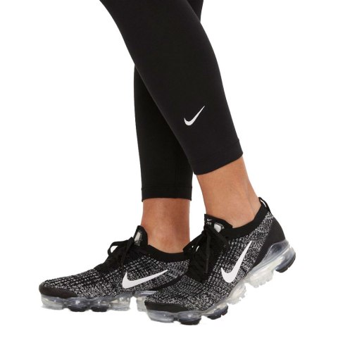 Legginsy damskie Nike NSW Essentials 7/8 MR czarne CZ8532 010 Legginsy damskie Nike NSW Essentials 7/8 MR czarne CZ8532 010