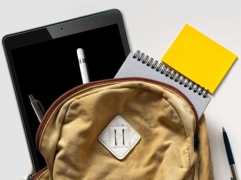 Szkło hartowane Spigen Glas.tR Slim do Apple iPad 10.2 2019/2020/2021